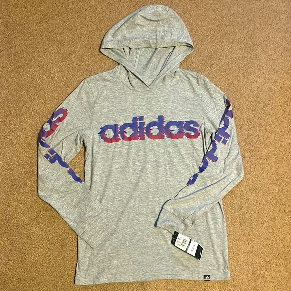 New with tags Adidas long sleeved hooded shirt